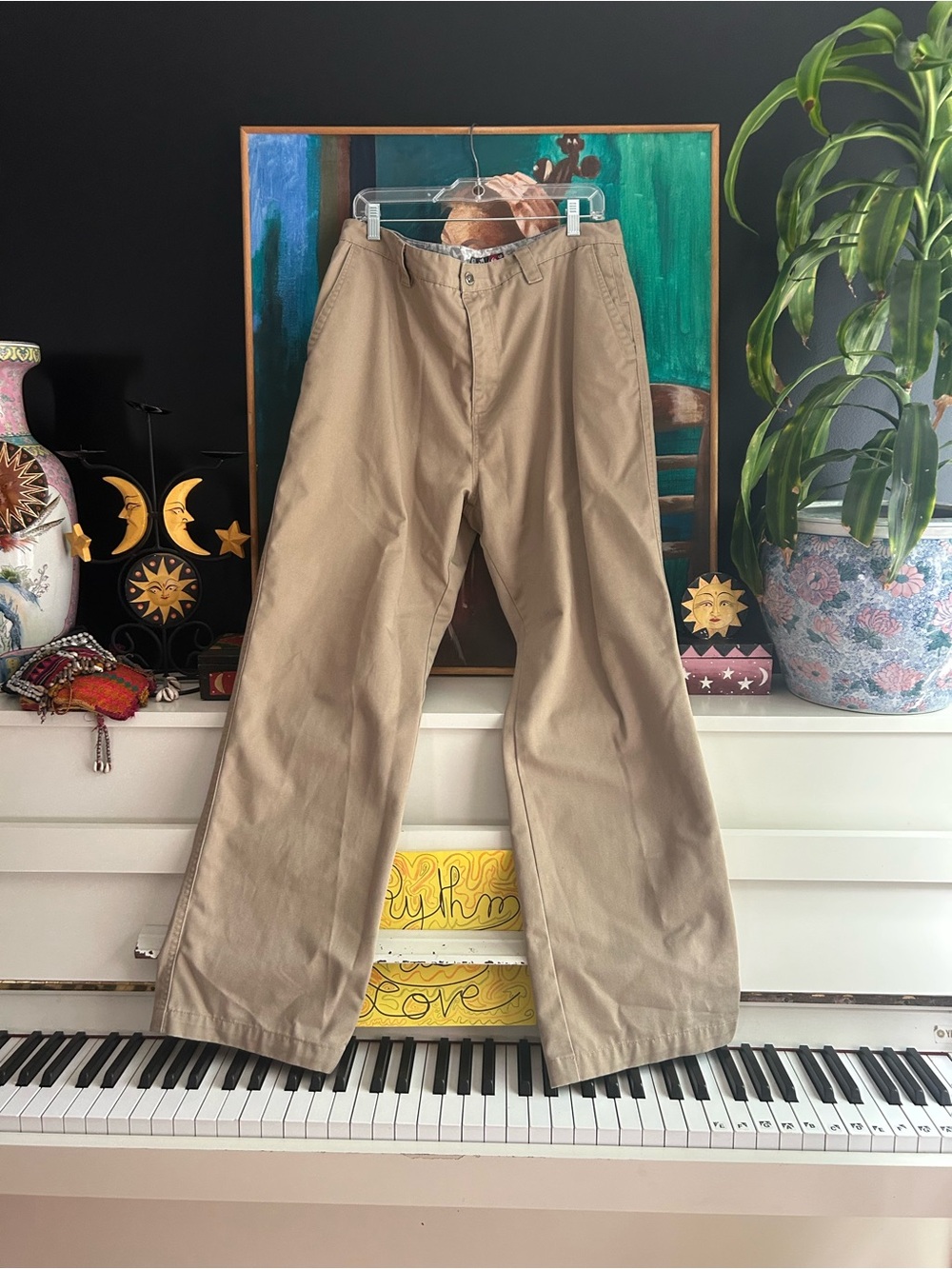 Quiksilver Khaki Chino Pants Men’s Size 36 Straight Leg Skate Casual Beige